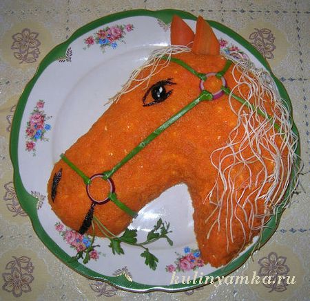 Блюдо в форме лошади